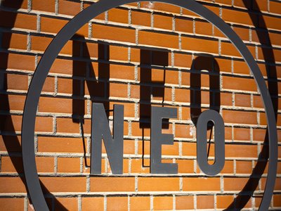 Neo Bar & Restaurant