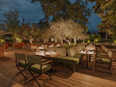 Neo Bar & Restaurant