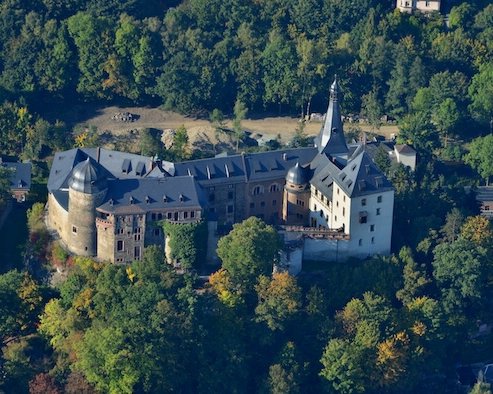 Ganz besondere standesamtliche Trauung in der Burg Mylau
