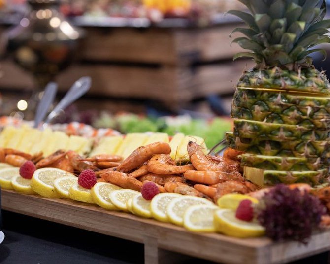 Hochzeitsbuffet mit frischem Obst und Snacks in der Bajrami Style & Coffee Bar Herten