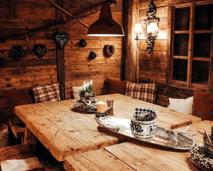 Gemütliche bayerische Gaudistube für Hochzeitsfeier im Sauerland