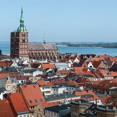 Blick über die Altstadt von Stralsund an der Ostsee.