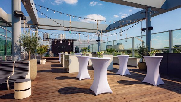 Hochzeitslocation ALICE Rooftop & Garden Berlin