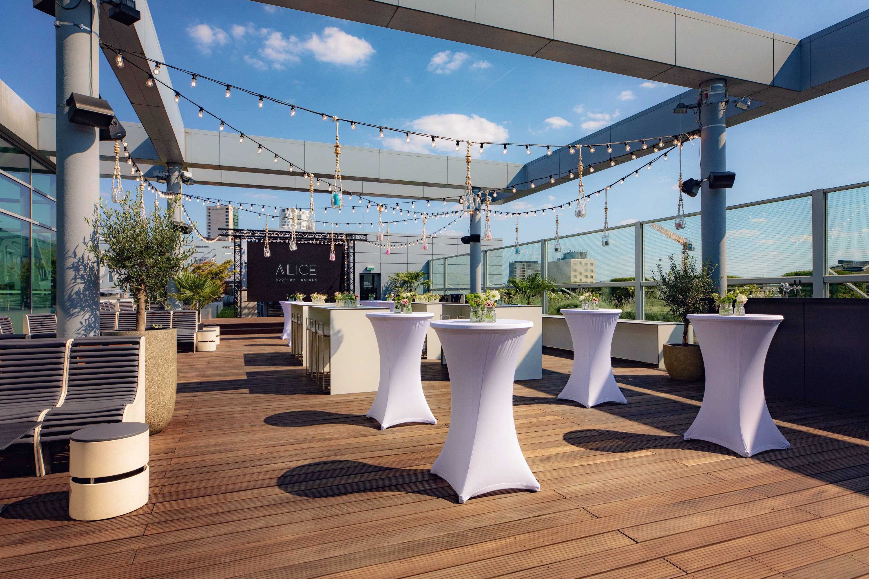 Hochzeitslocation ALICE Rooftop & Garden Berlin