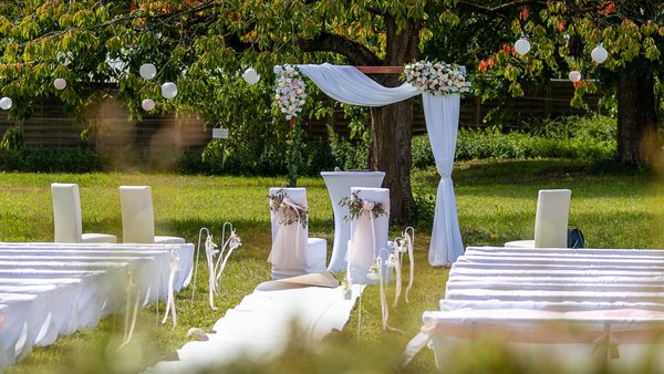 Hochzeitslocation Alter Dorfkrug Staffelde