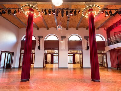 Ballhaus Walzerlinksgestrickt - Das Ballhaus in der Habelbrauerei