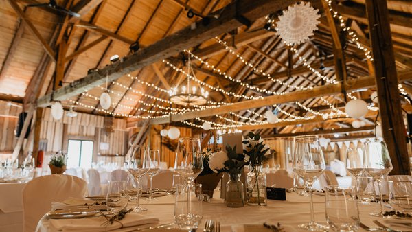 Hochzeitslocation EVENTSCHEUNE Wallenburg