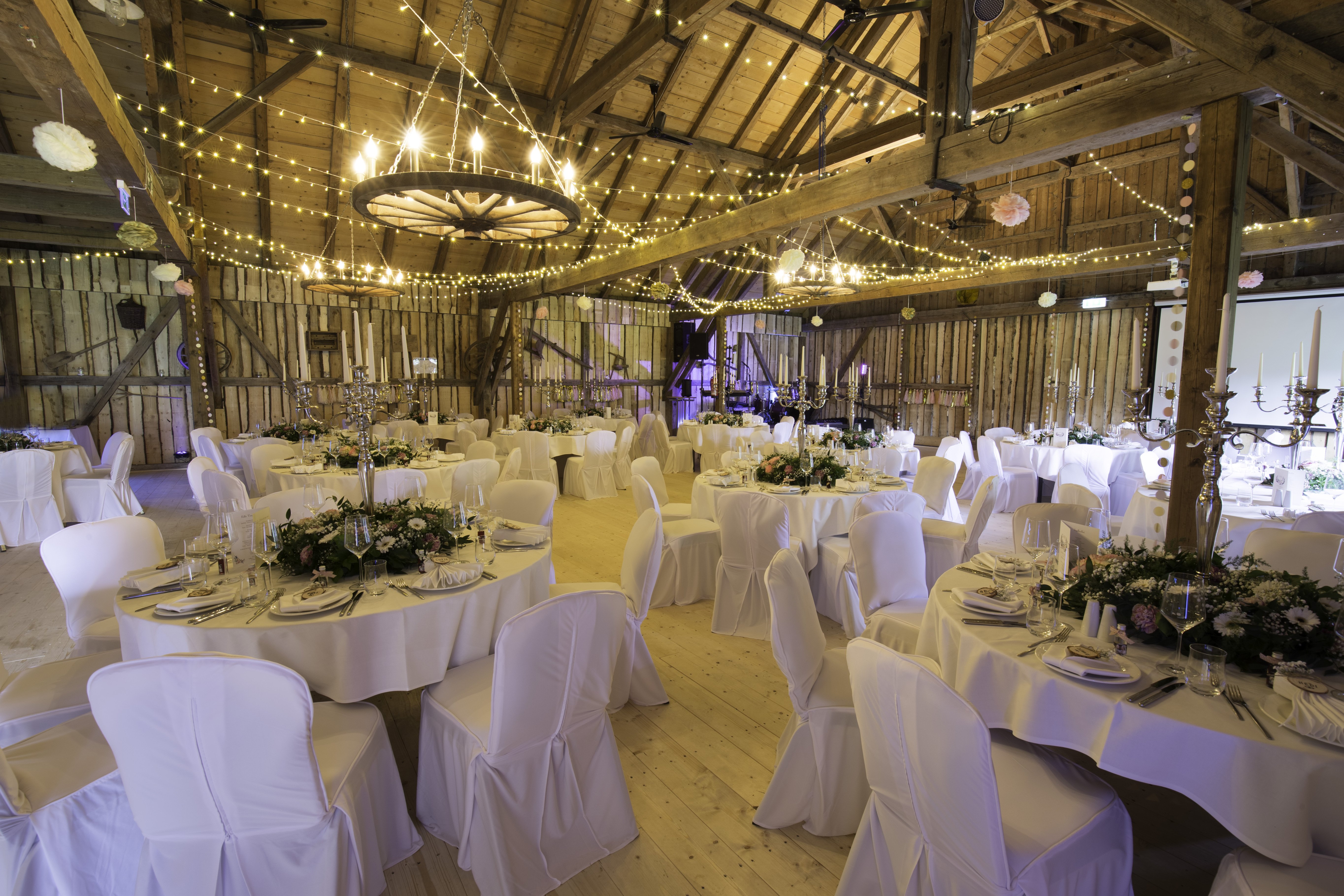 Hochzeitslocation EVENTSCHEUNE Wallenburg