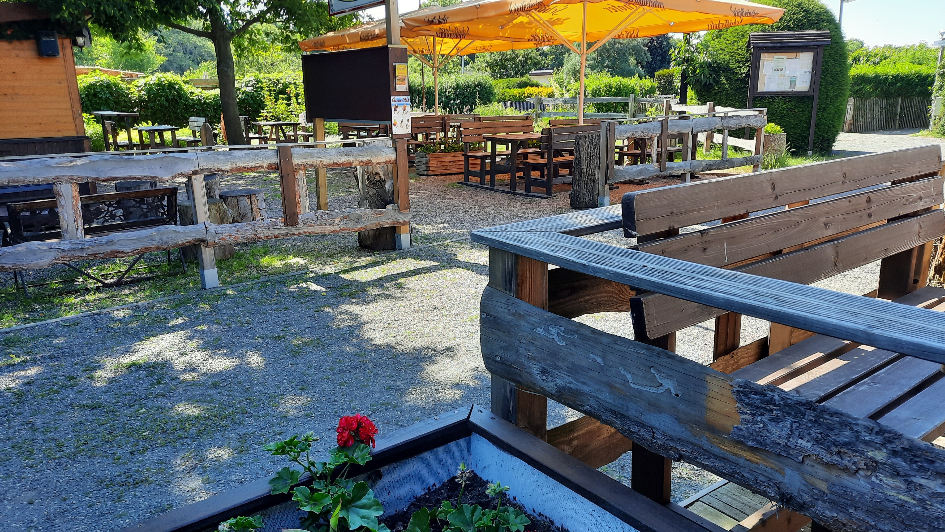 Hochzeitslocation Elstertal Saloon