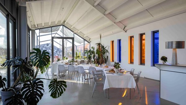 Hochzeitslocation Glasbau / Neue Welle