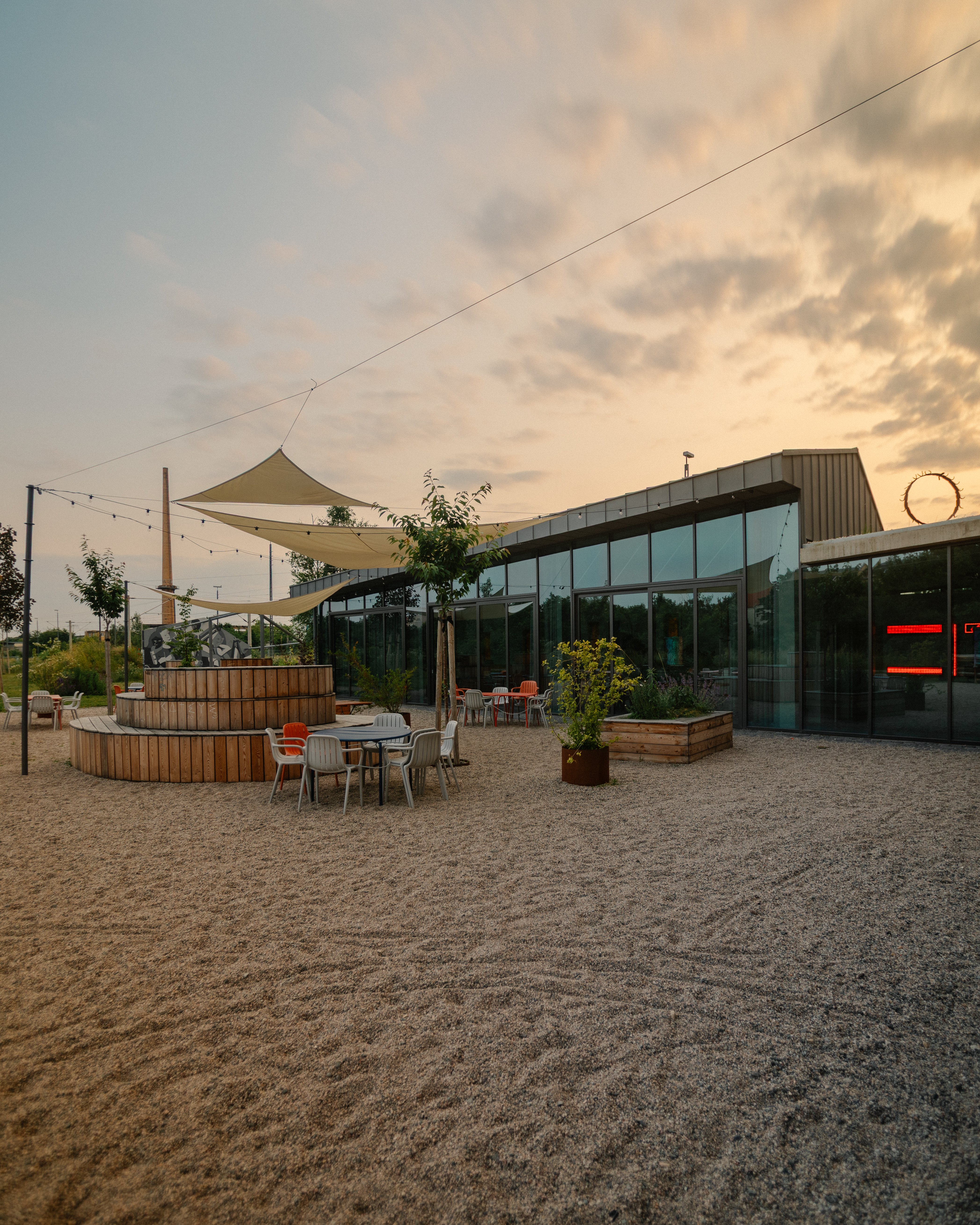 Hochzeitslocation Glasbau / Neue Welle