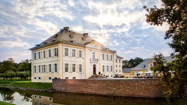 Hochzeitslocation Golf-Club Schloss Miel