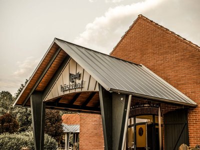 Häserhof Festsaal & Alte Schule