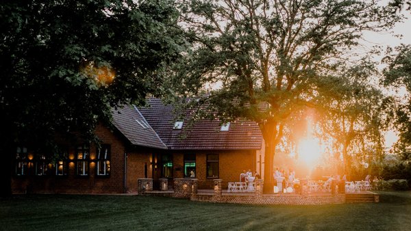 Hochzeitslocation Häserhof Festsaal & Alte Schule