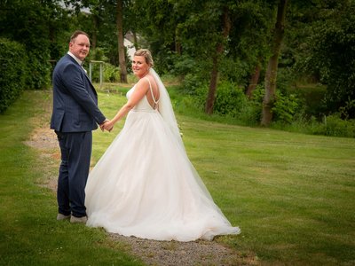 Henaux Foto & Medien