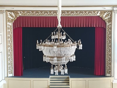 Historischer Ballsaal im Parkhotel Dresden