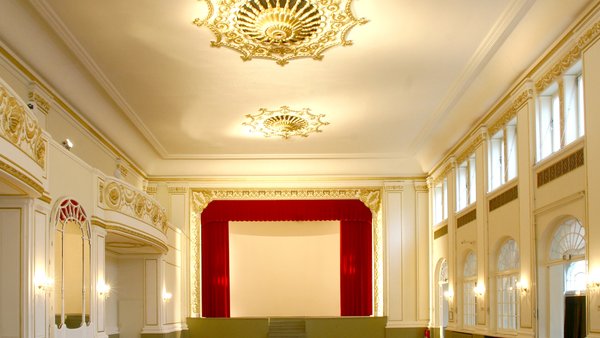 Hochzeitslocation Historischer Ballsaal im Parkhotel Dresden