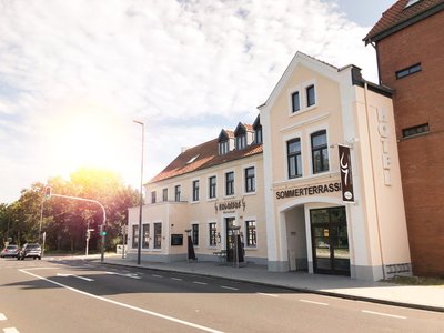 Hotel und Restaurant Kolossos am Sporthafen am Rhein in Neuss-Düsseldorf