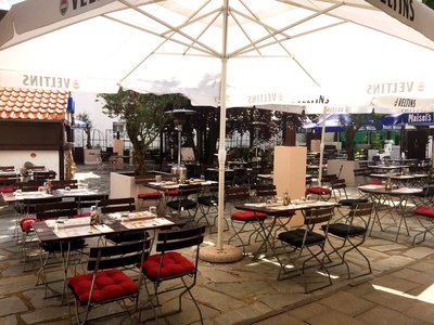 Hotel und Restaurant Kolossos am Sporthafen am Rhein in Neuss-Düsseldorf