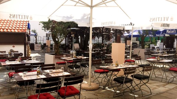 Hochzeitslocation Hotel und Restaurant Kolossos am Sporthafen am Rhein in Neuss-Düsseldorf