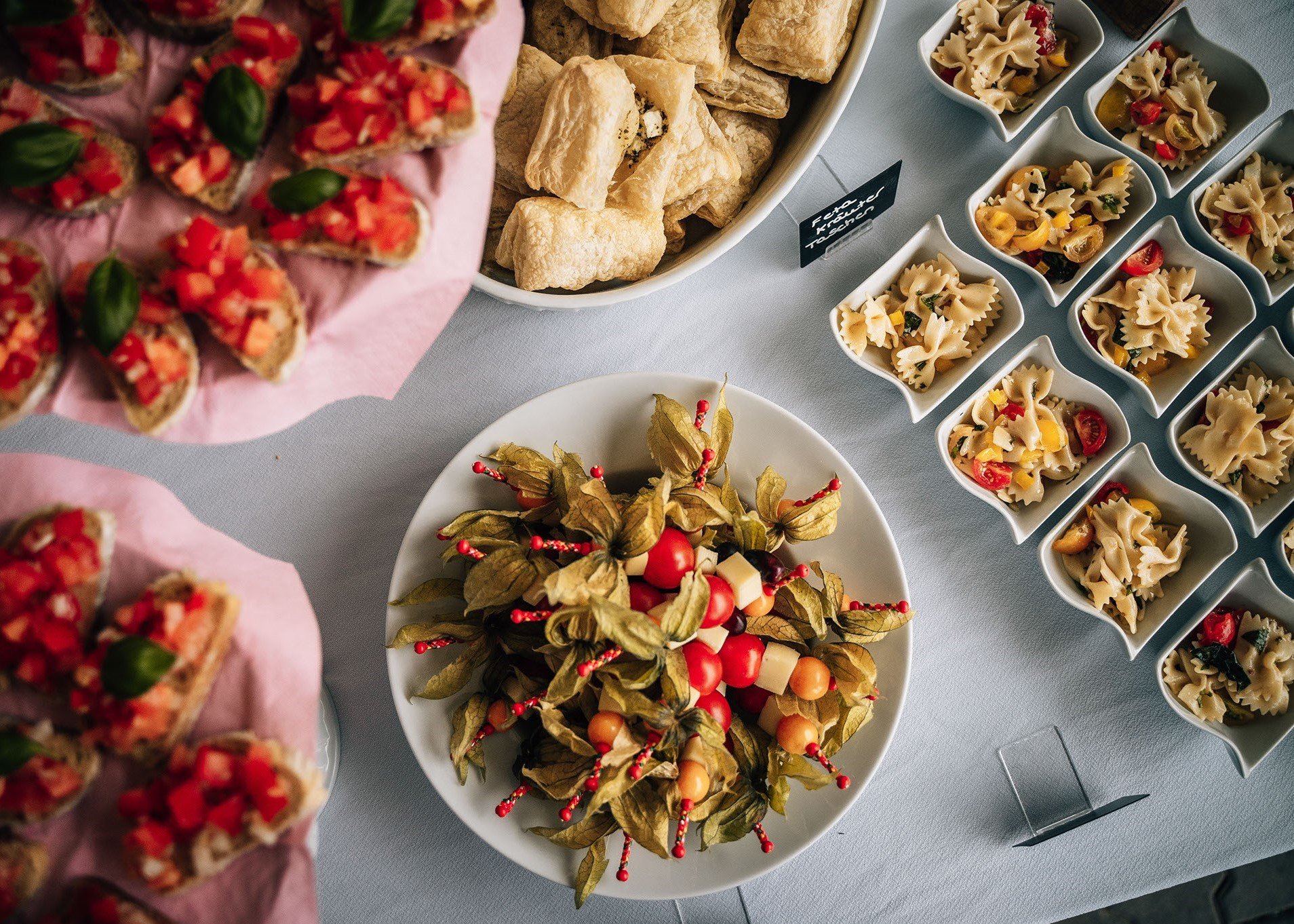 Hochzeitslocation Kastaniengrün Event-Catering-Lokation