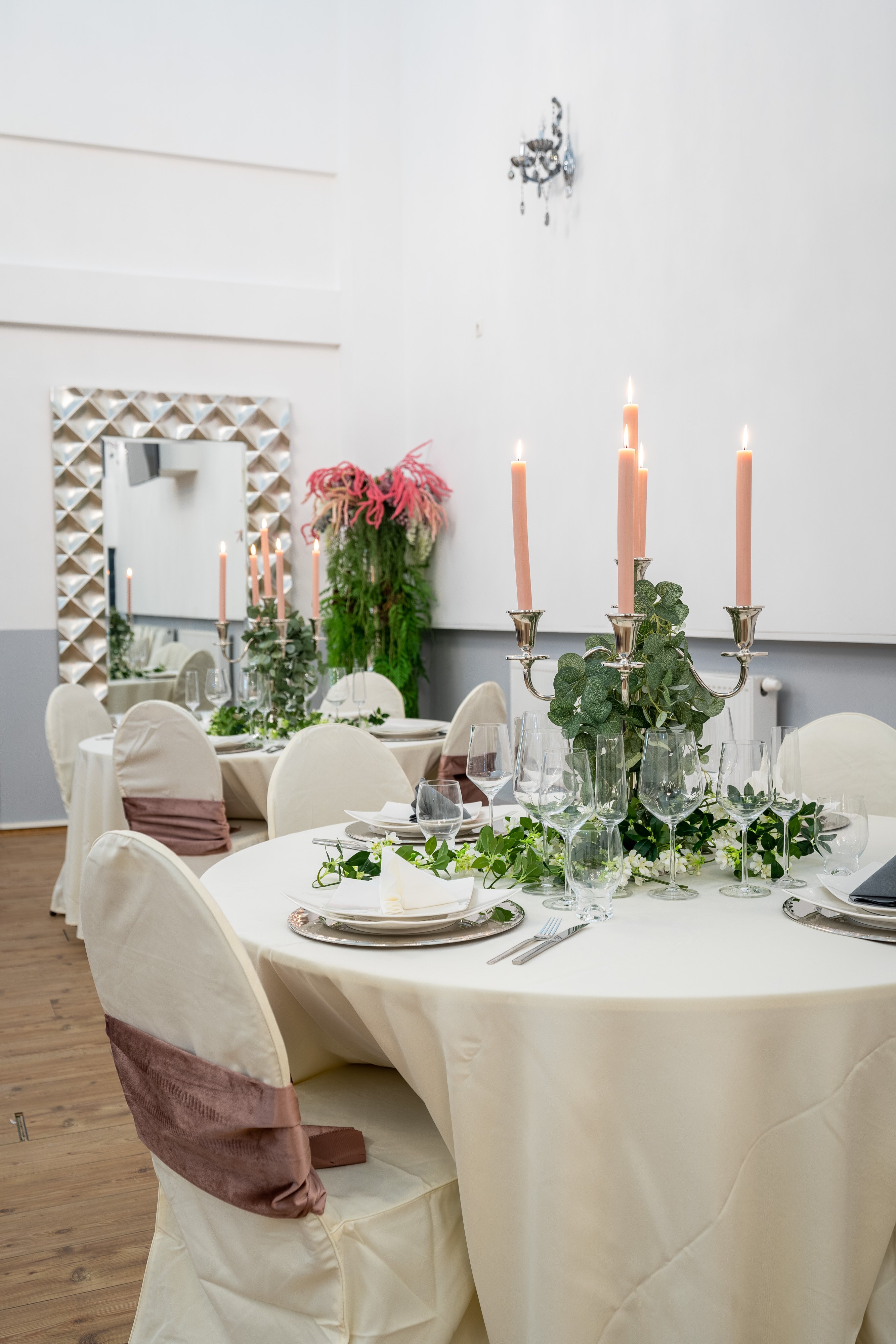 Hochzeitslocation La Cucina - Hochzeitssaal an der Rheinpromenade