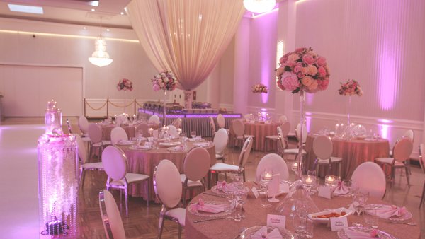 Hochzeitslocation Le Royal - Golden Hall