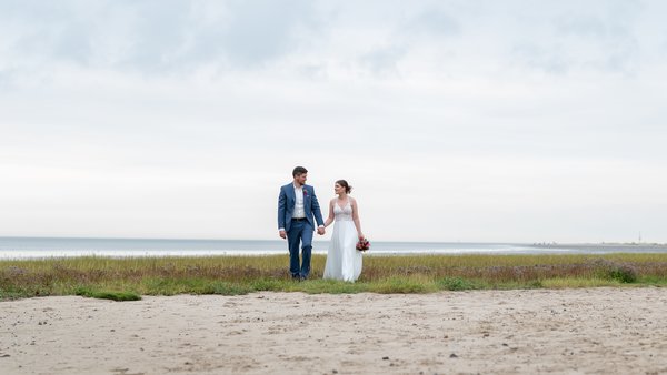 Hochzeitsfotograf Lina Stilla Photography - emotionale, zeitlose Hochzeitsreportagen