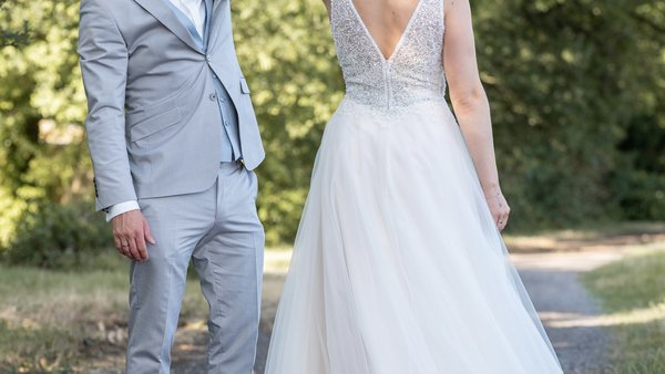 Hochzeitsfotograf Lina Stilla Photography - emotionale, zeitlose Hochzeitsreportagen