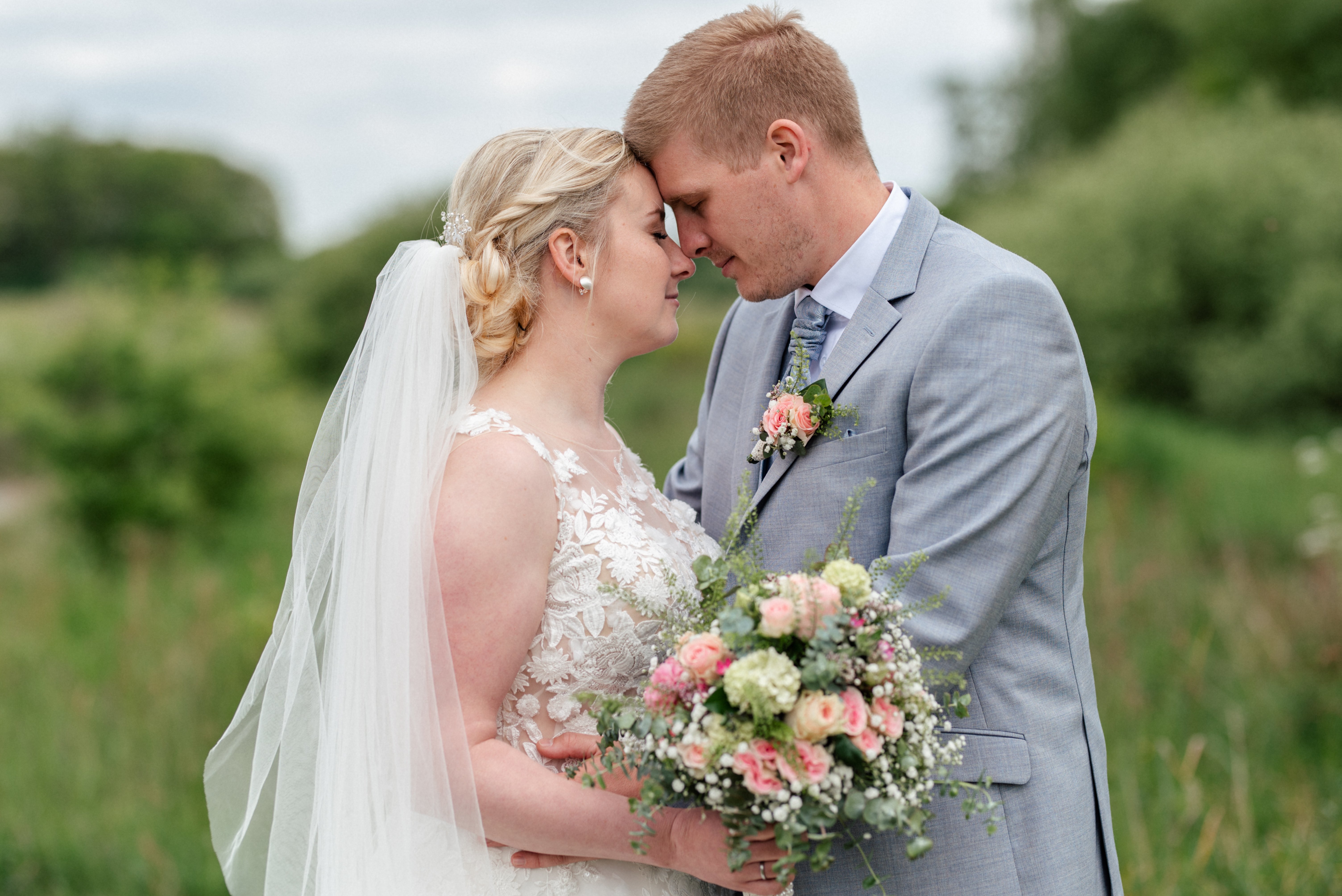 Hochzeitsfotograf Lina Stilla Photography - emotionale, zeitlose Hochzeitsreportagen