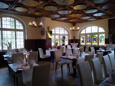 Restaurant "S"Kastanie