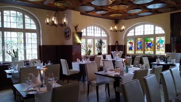 Hochzeitslocation Restaurant "S"Kastanie