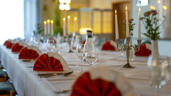 Hochzeitslocation Restaurant & Landhotel "Zum Niestetal"