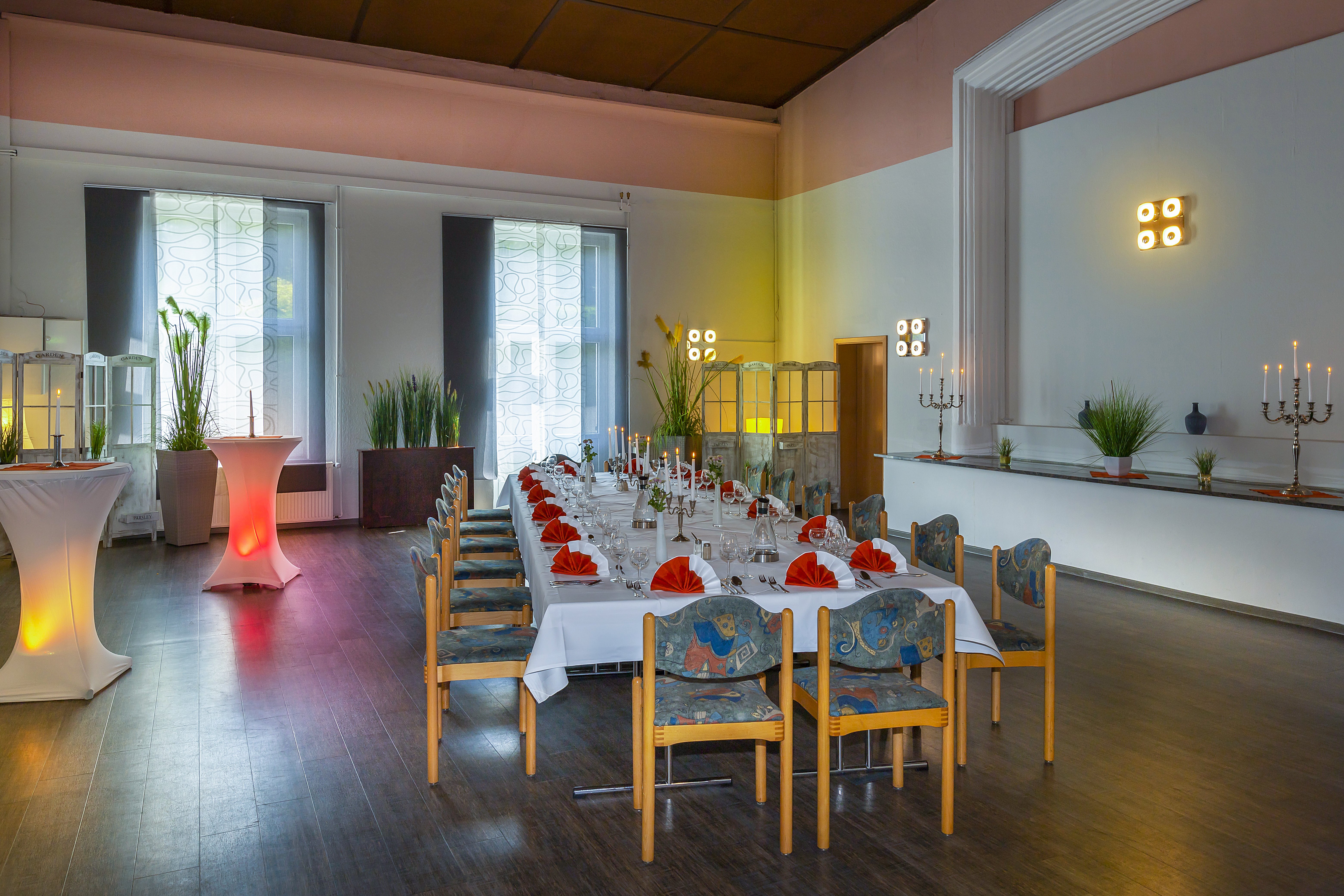 Hochzeitslocation Restaurant & Landhotel "Zum Niestetal"