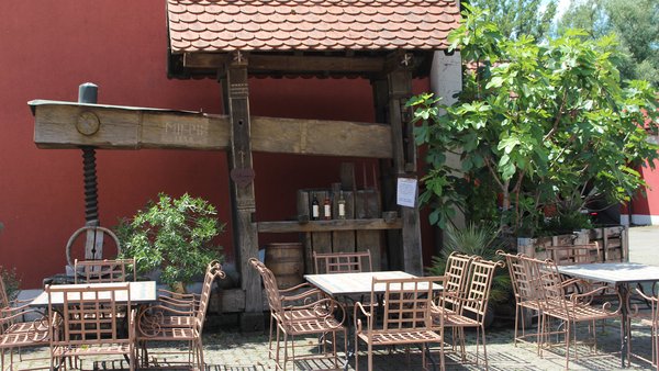 Hochzeitslocation Romantische Scheune im Weingut Leo Sauer