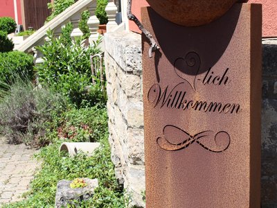Romantische Scheune im Weingut Leo Sauer