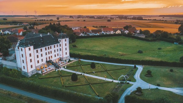 Hochzeitslocation Schloss Walkershofen