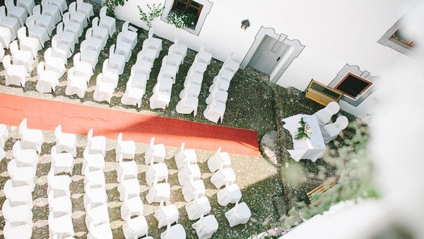 Hochzeitslocation Schloss und Marstall Pertenstein