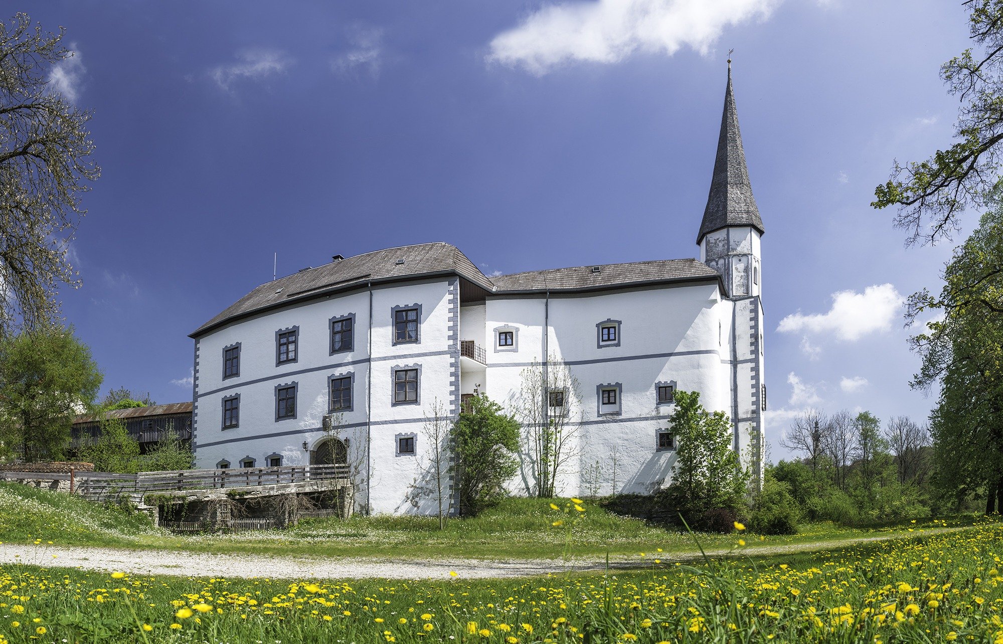 Hochzeitslocation Schloss und Marstall Pertenstein