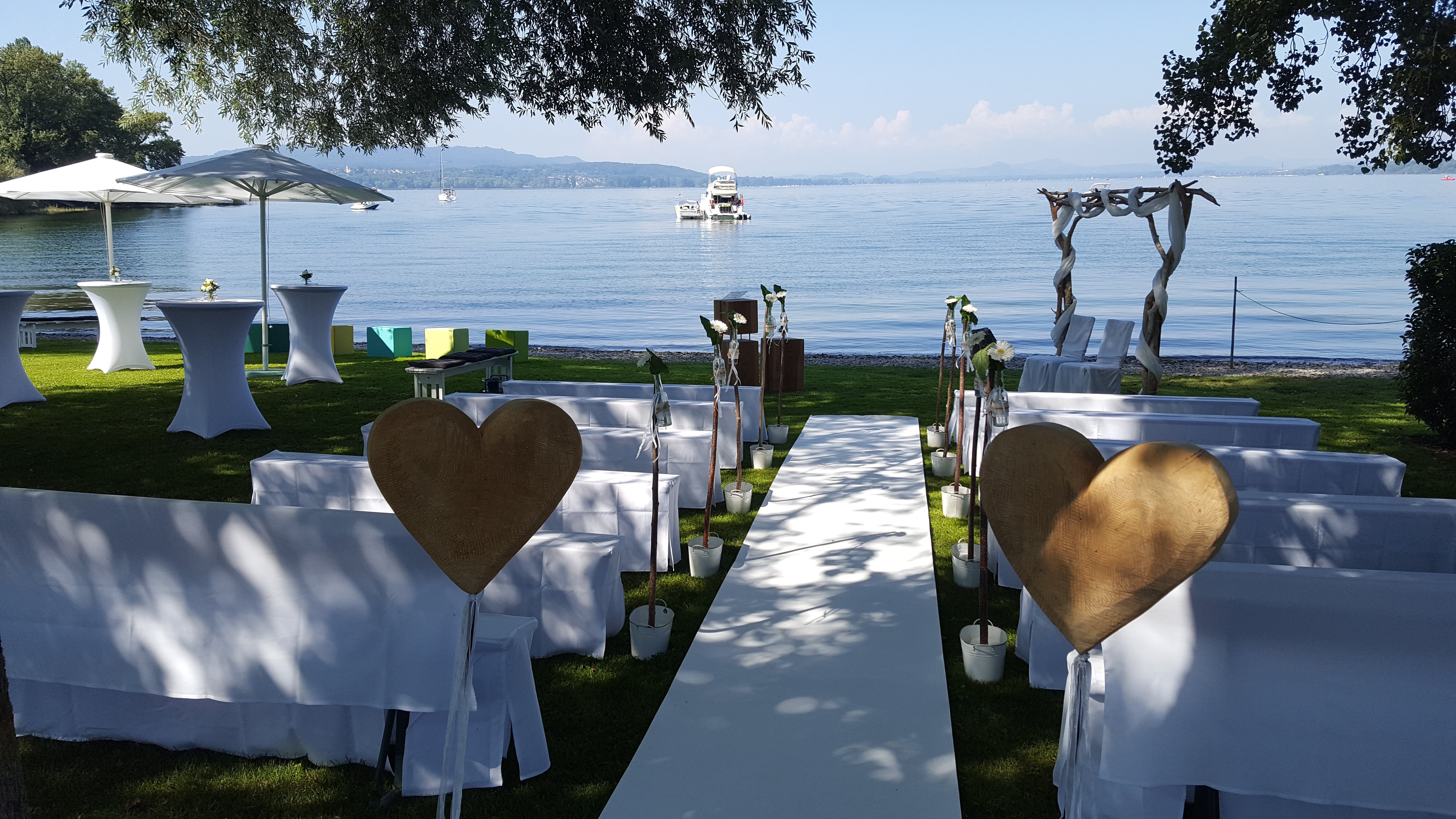 Hochzeitslocation Sekt am See