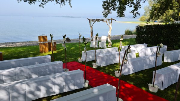 Hochzeitslocation Sekt am See
