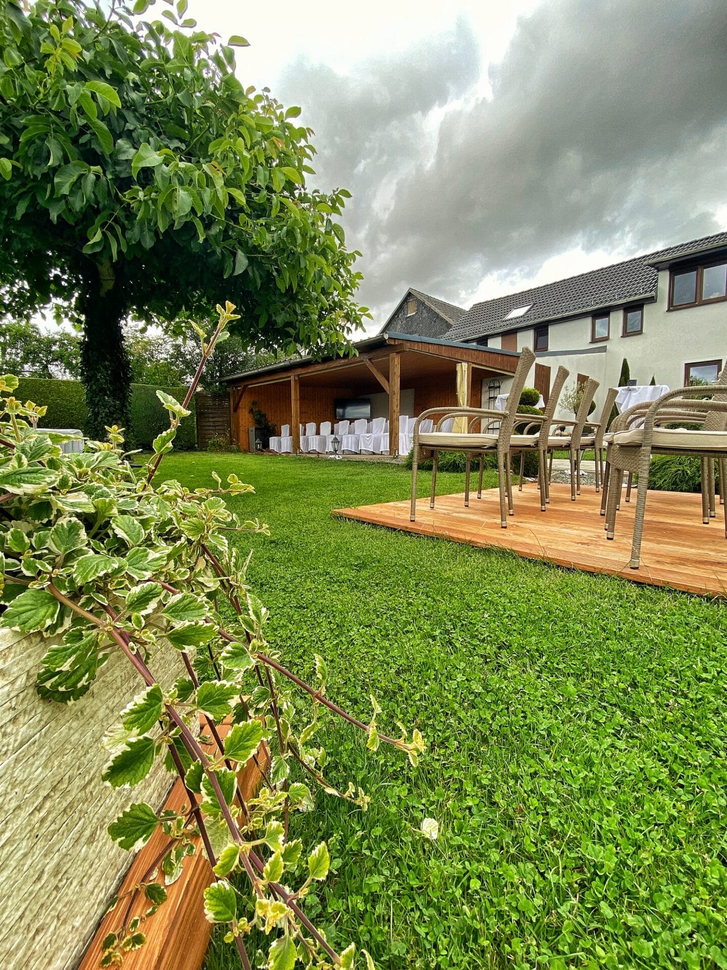 Hochzeitslocation Simon Wildetaube