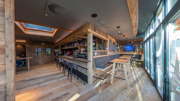 Hochzeitslocation SportsAlm (B´moovd)