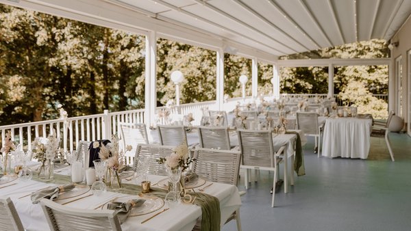 Hochzeitslocation Strandhotel Vier Jahreszeiten Buckow