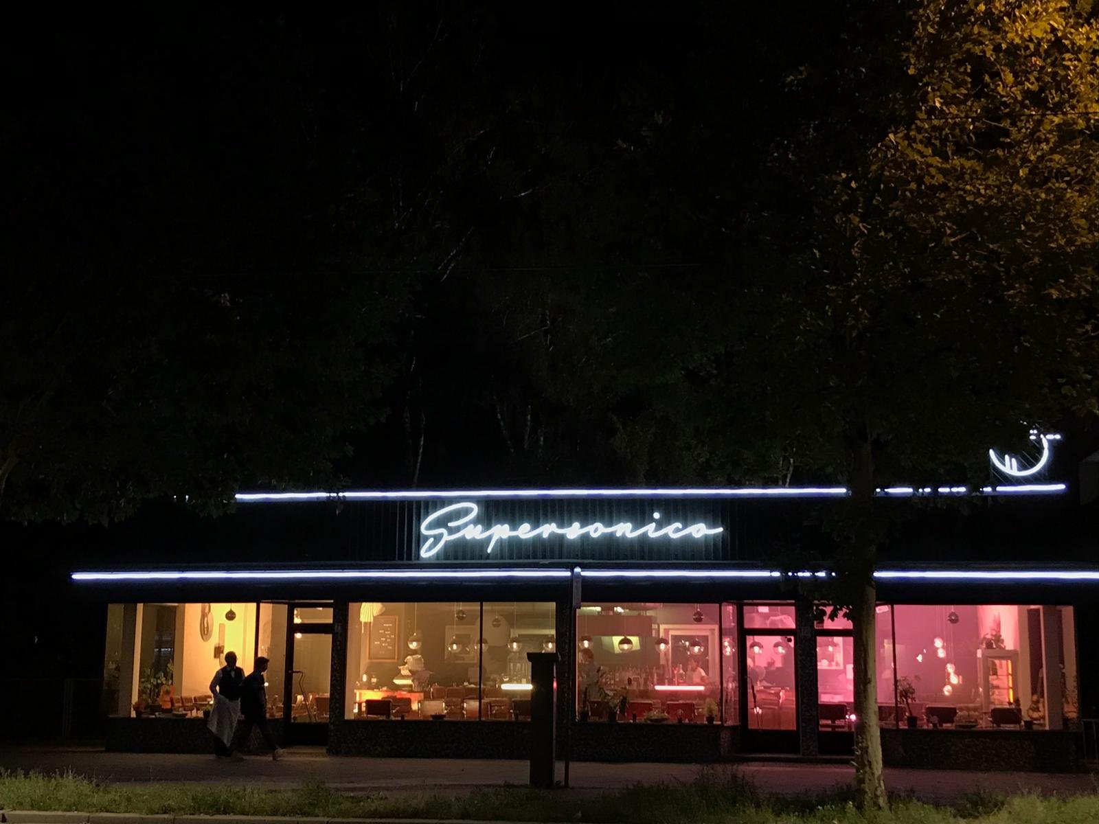 Hochzeitslocation Supersonico