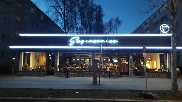 Hochzeitslocation Supersonico