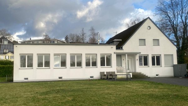 Hochzeitslocation Villa für Hochzeitsfeier direkt in erster Reihe am Baldeneysee