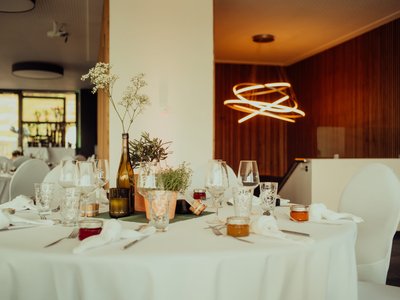 Zellers-Die Weinlounge