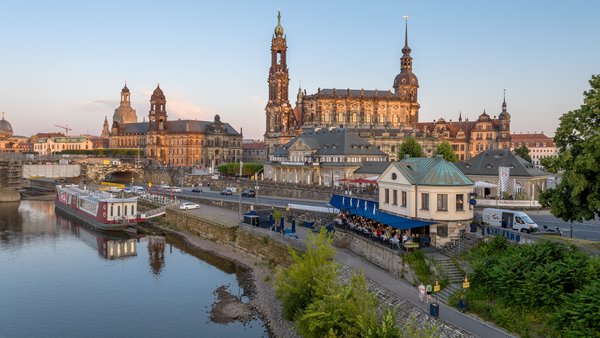 Hochzeitslocation Kobalt Club Royal