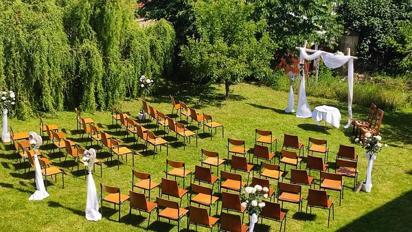 Hochzeitslocation Magdalenenhof am Huywald